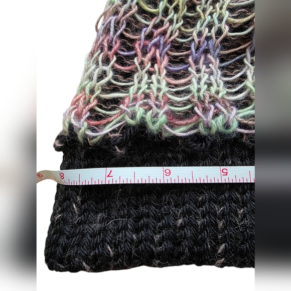 Handmade knitted beanie toque knit mesh overlay vegan leather tag slight slouch - Picture 6 of 7